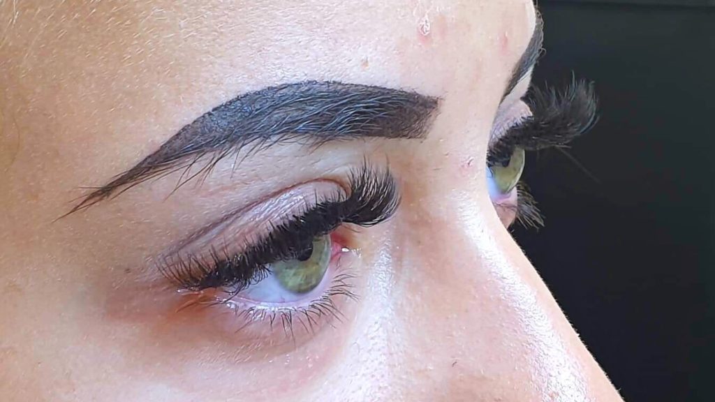 ??FALLING IN LOVE?? Voluminöse Wimpern zum Verlieben!